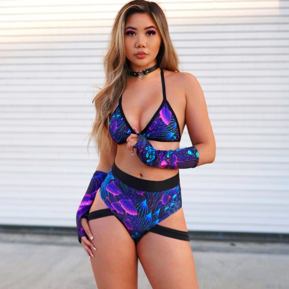 iHeartRaves Lyte Couture Shroom Outfit